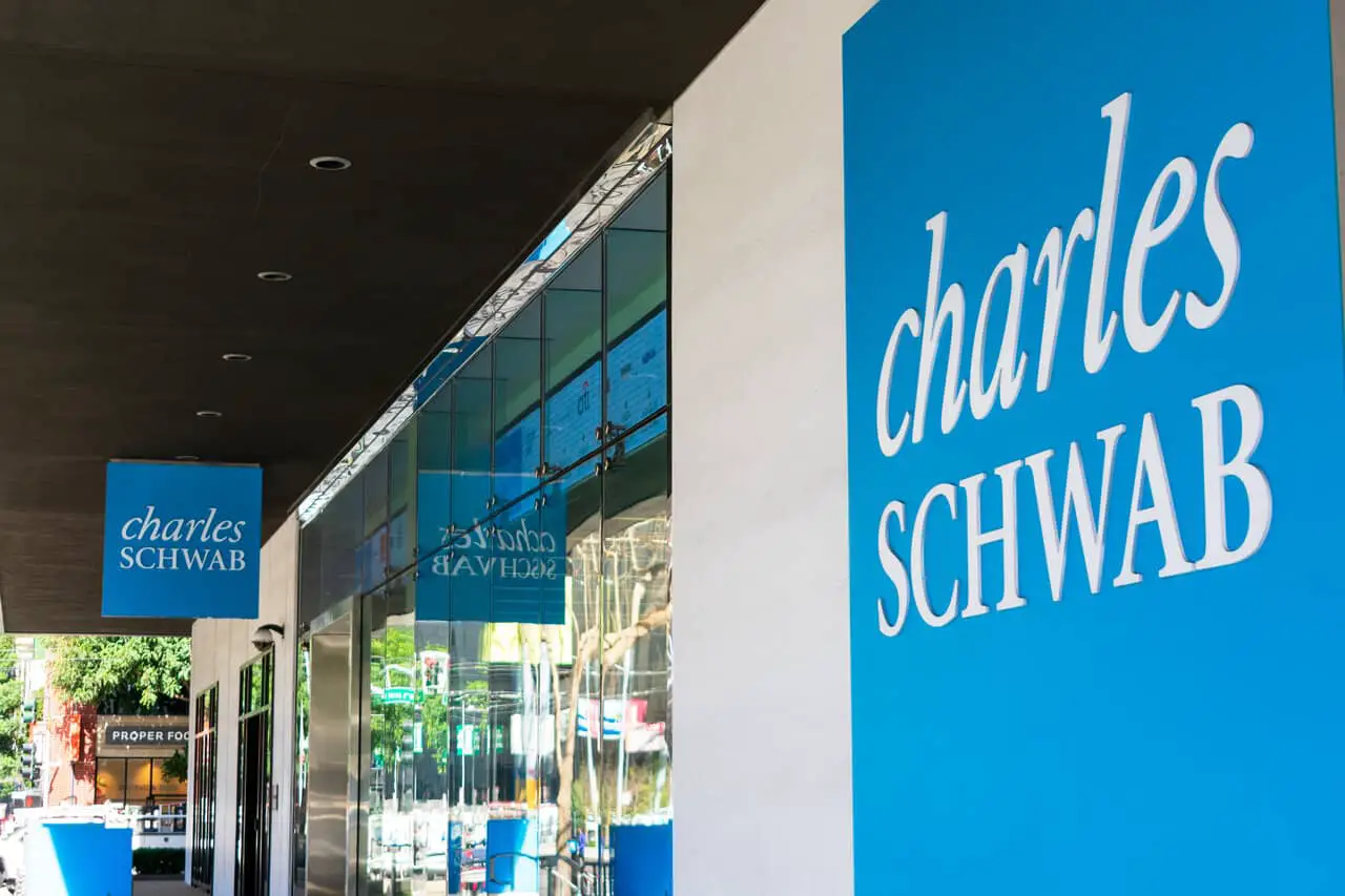 Guide To Charles Schwab ETF